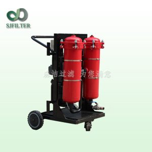 三級(jí)過(guò)濾潤(rùn)滑油濾油車(chē)50L/100L
